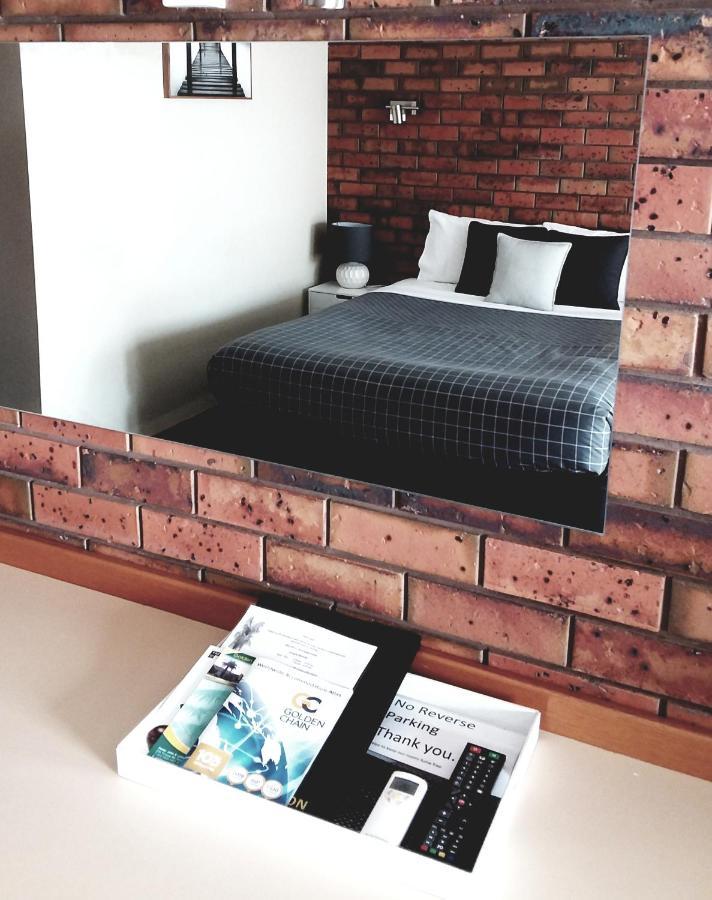 Golden Palms Motel Geelong Kültér fotó